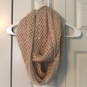 Infinity scarf